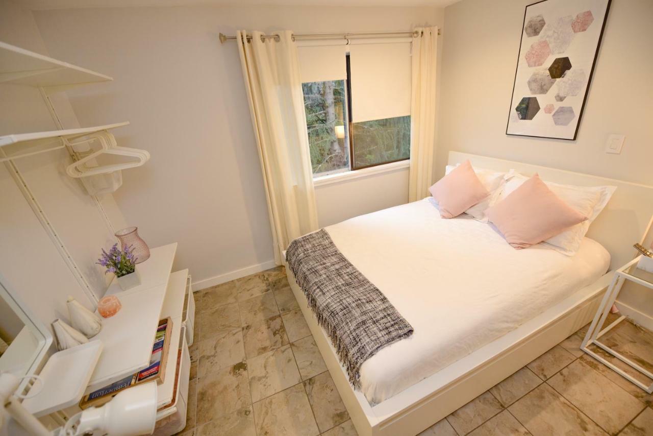 Newly Renovated Apartamento Whistler